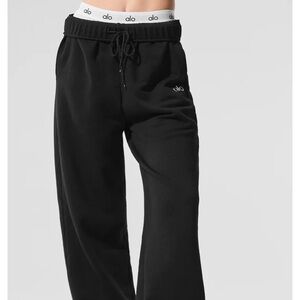 Alo Accolade Straight Leg High-Waist Sweatpants (M)!!